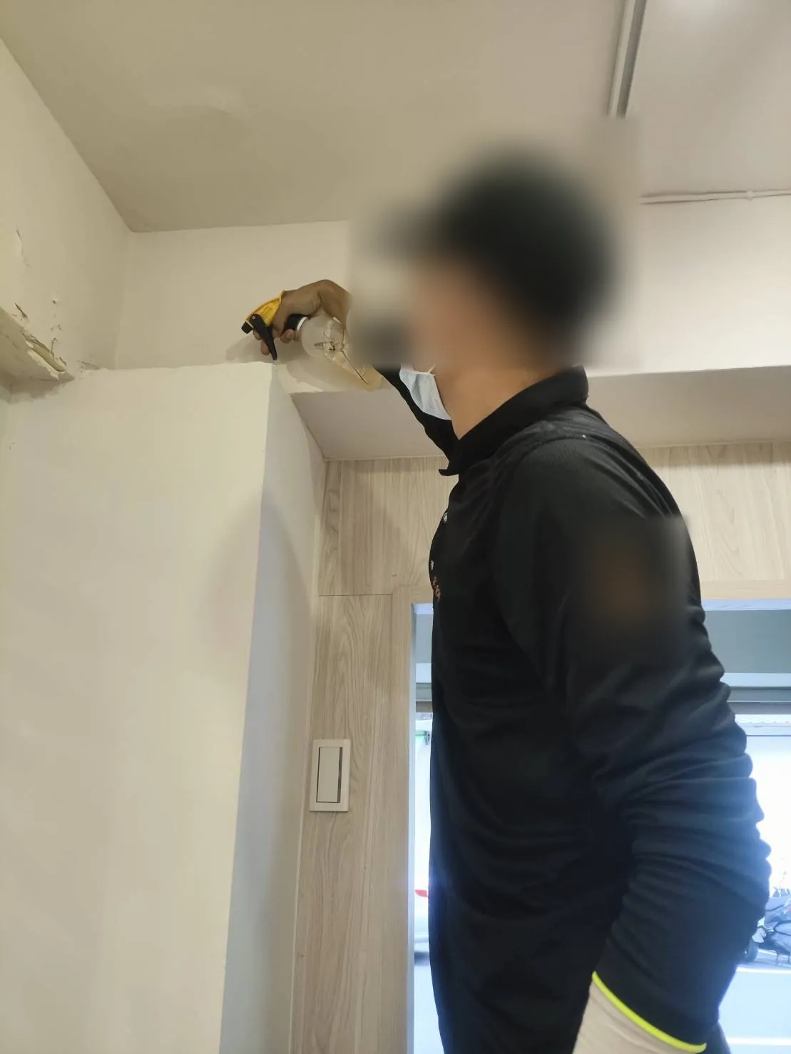 高處開口處理並填設鐵絲網