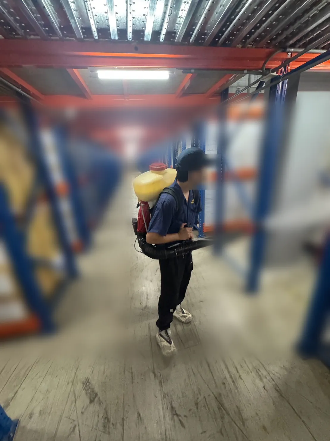倉庫貨架端頭噴霧消毒