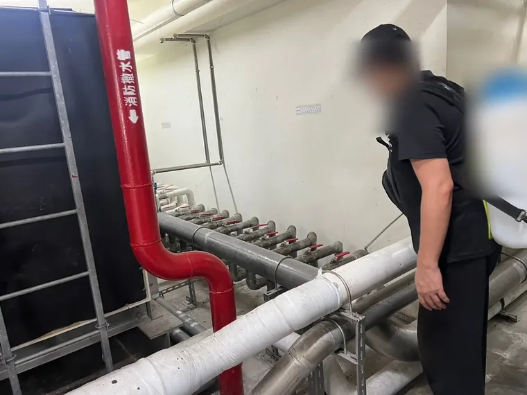 管線閥件底座與牆腳噴灑